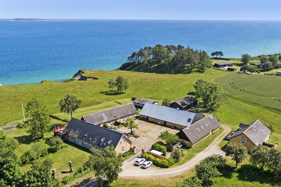 Lige Ved Stranden Midt I Storsl et Og Vidunderlig Natur 1 60 