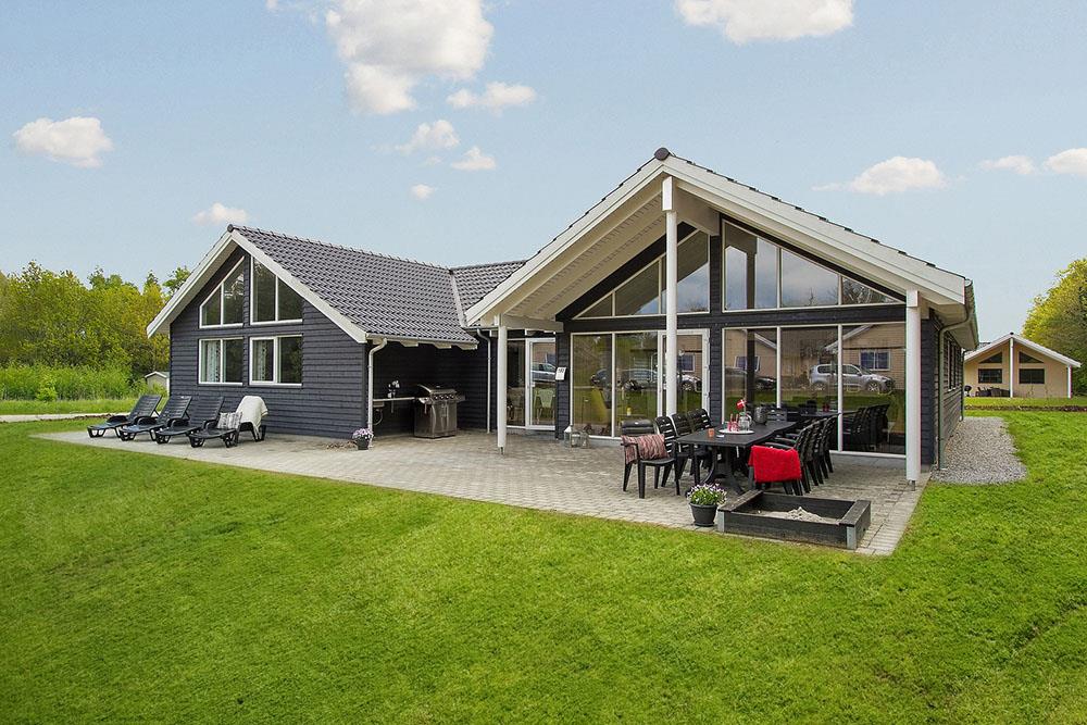 Sommerhus til 16 personer ved Fjellerup
