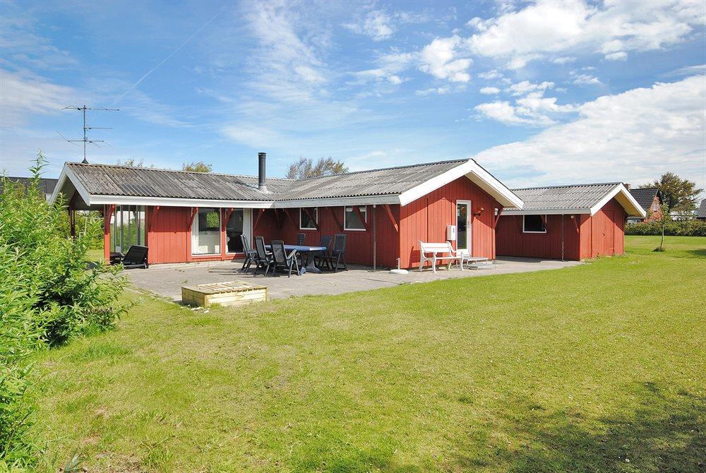 Sommerhus til 10 personer ved Slettestrand
