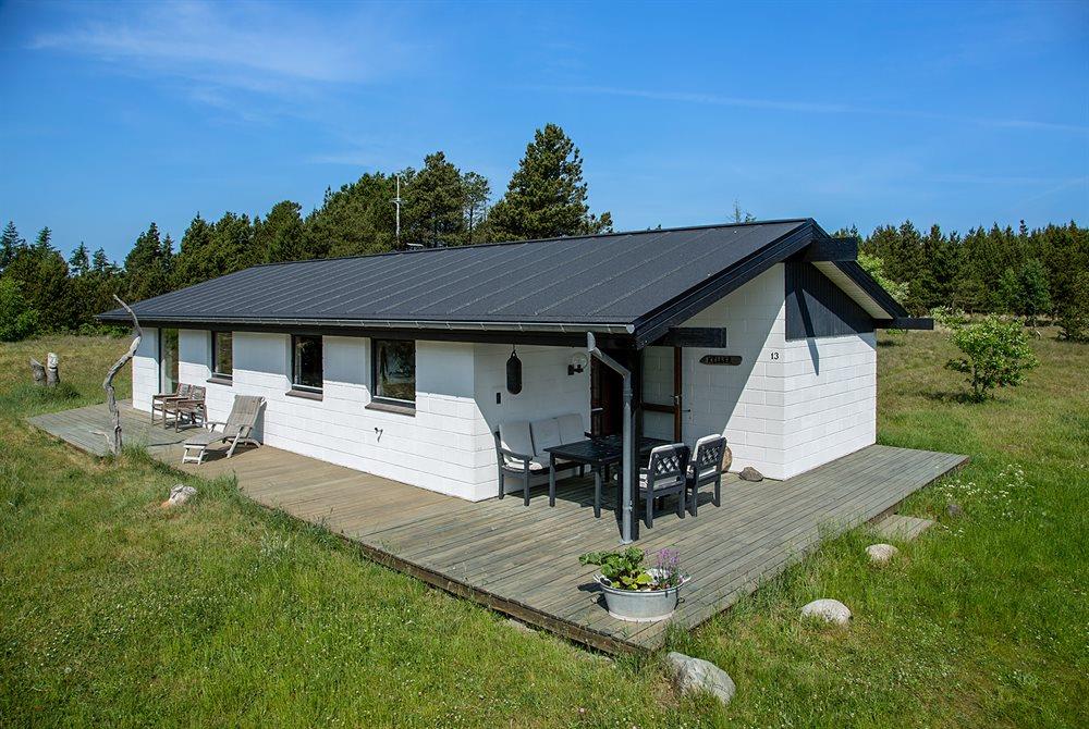 Sommerhus til 7 personer ved Lild Strand