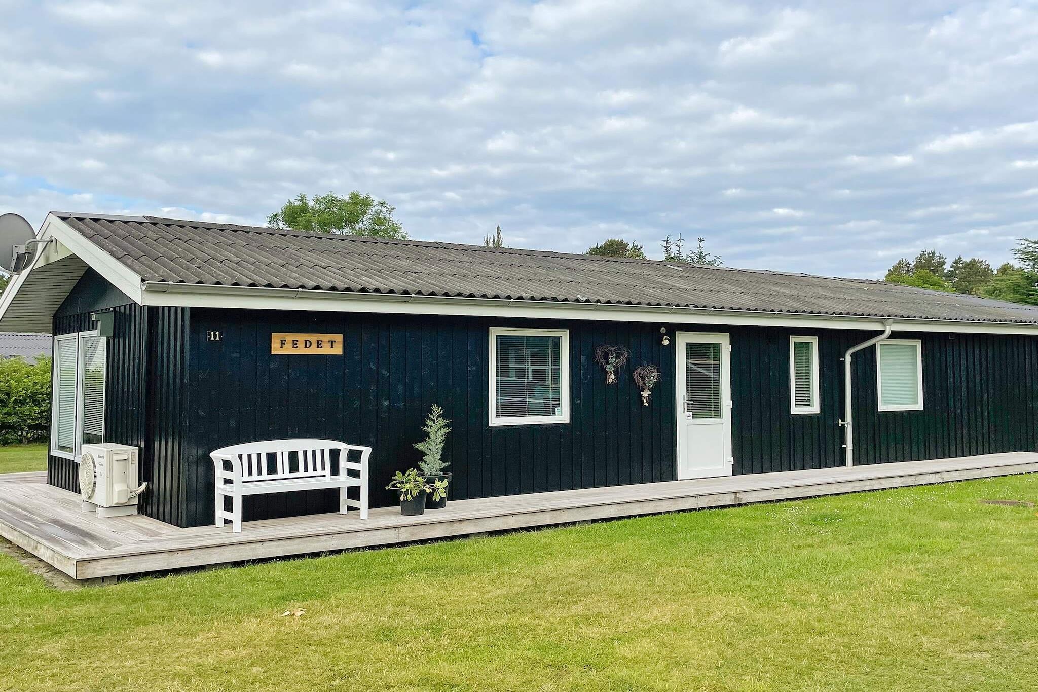 Sommerhus til 6 personer ved Tarm