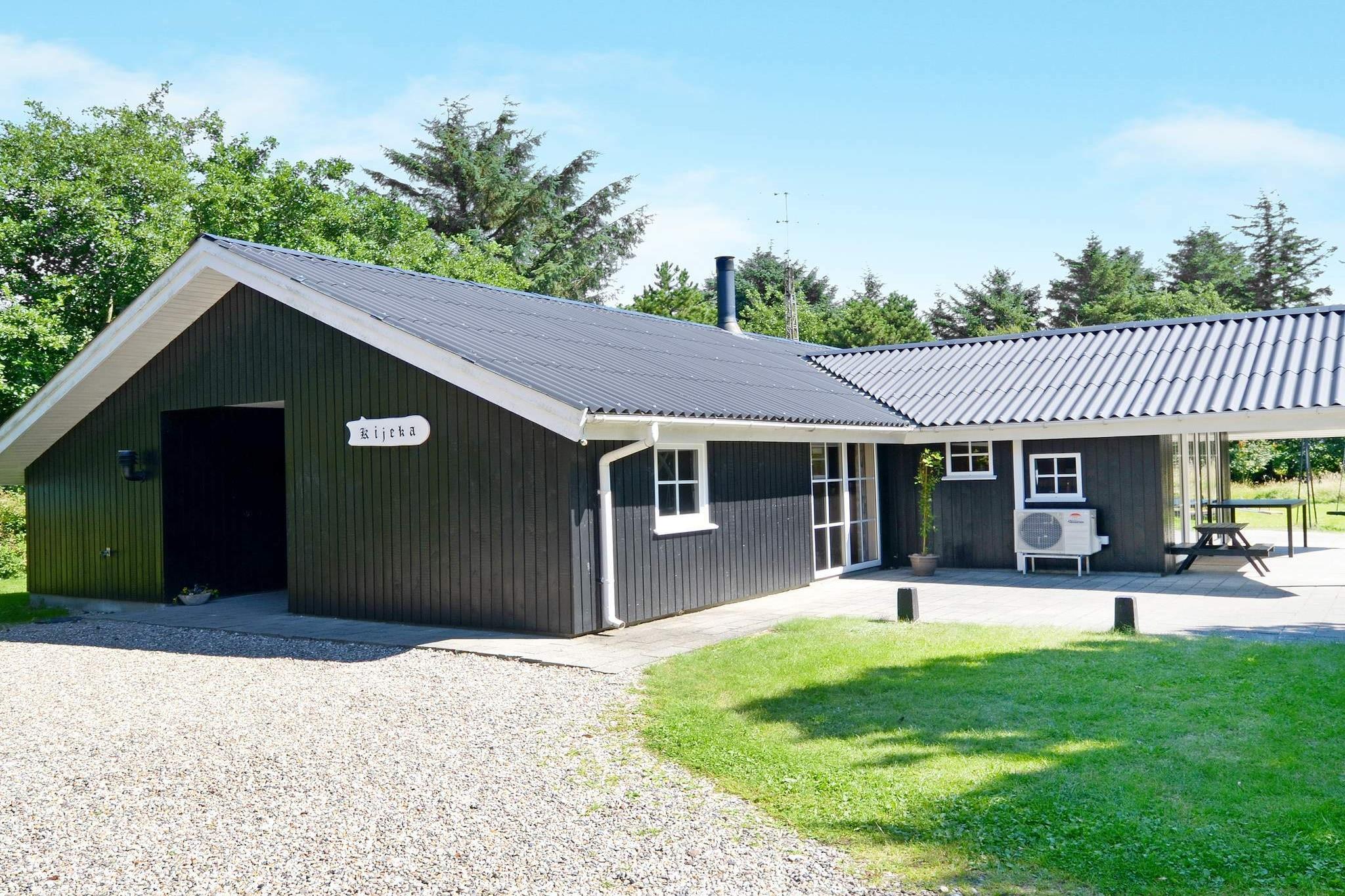 Sommerhus til 8 personer ved Blåvand