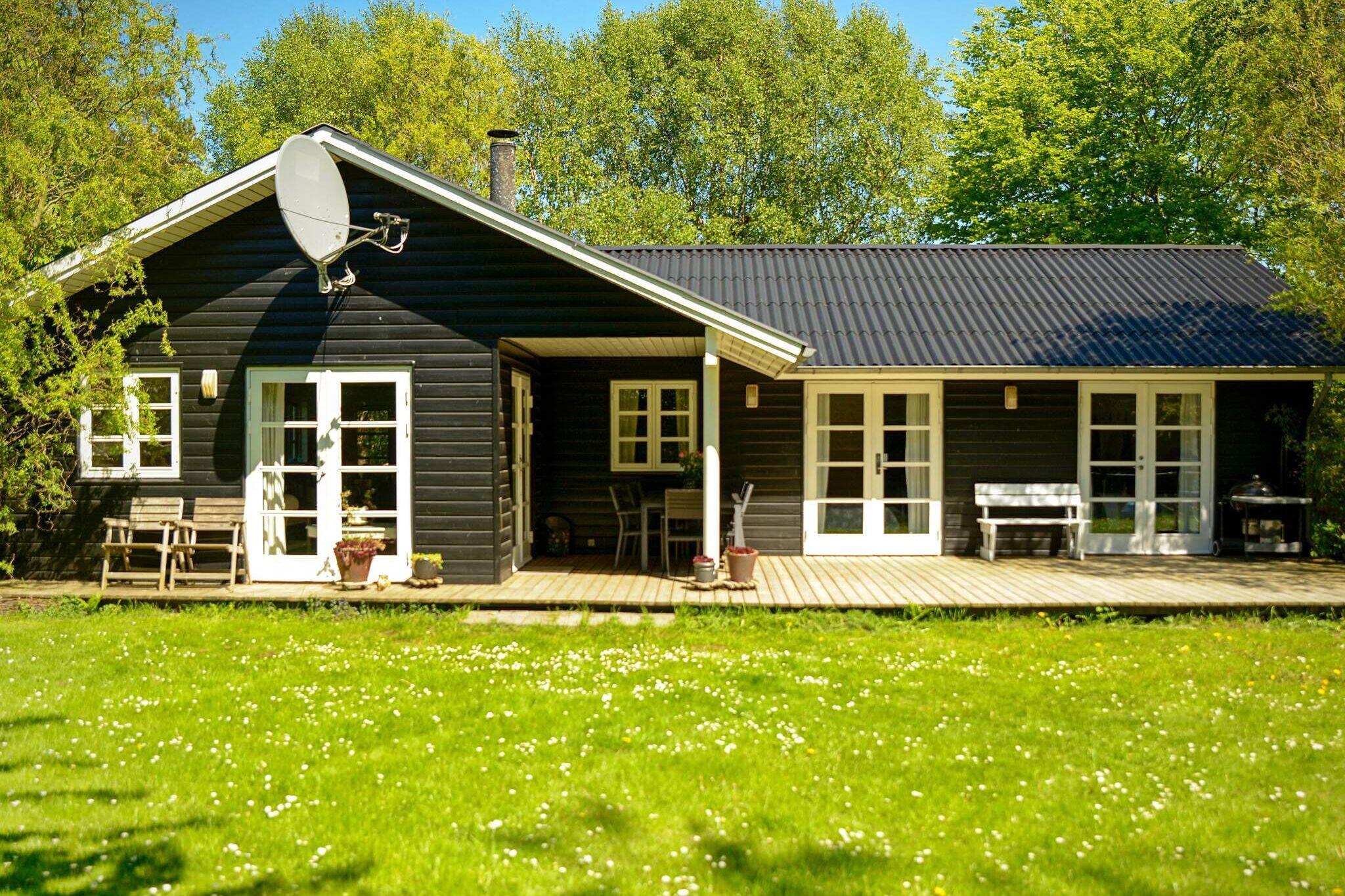 Sommerhus til 8 personer ved Idestrup