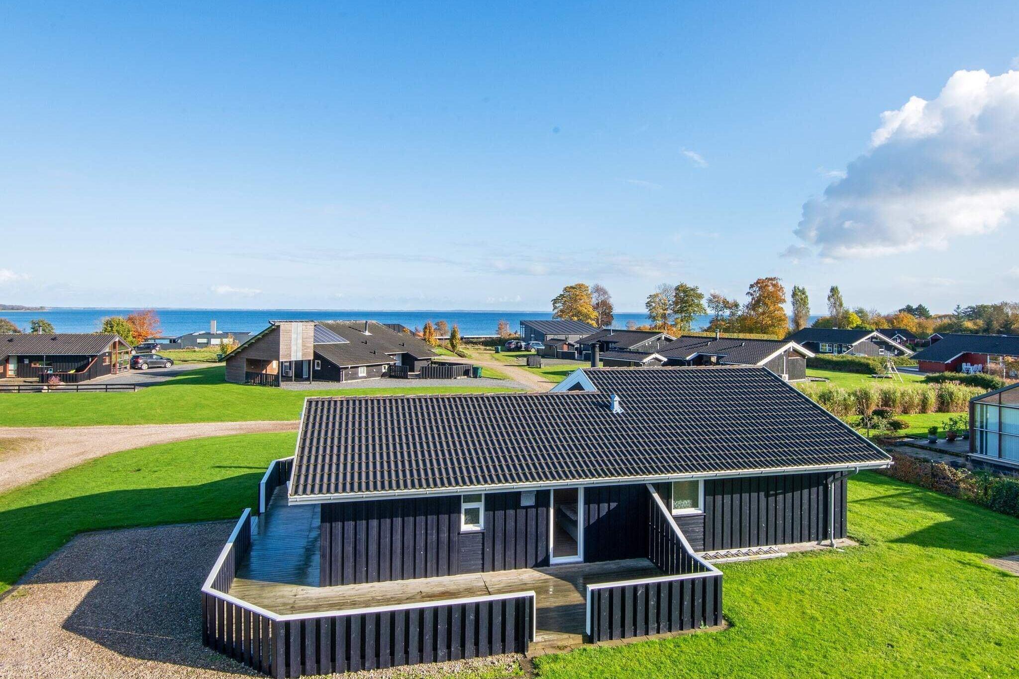 Sommerhus til 6 personer ved Sjølund