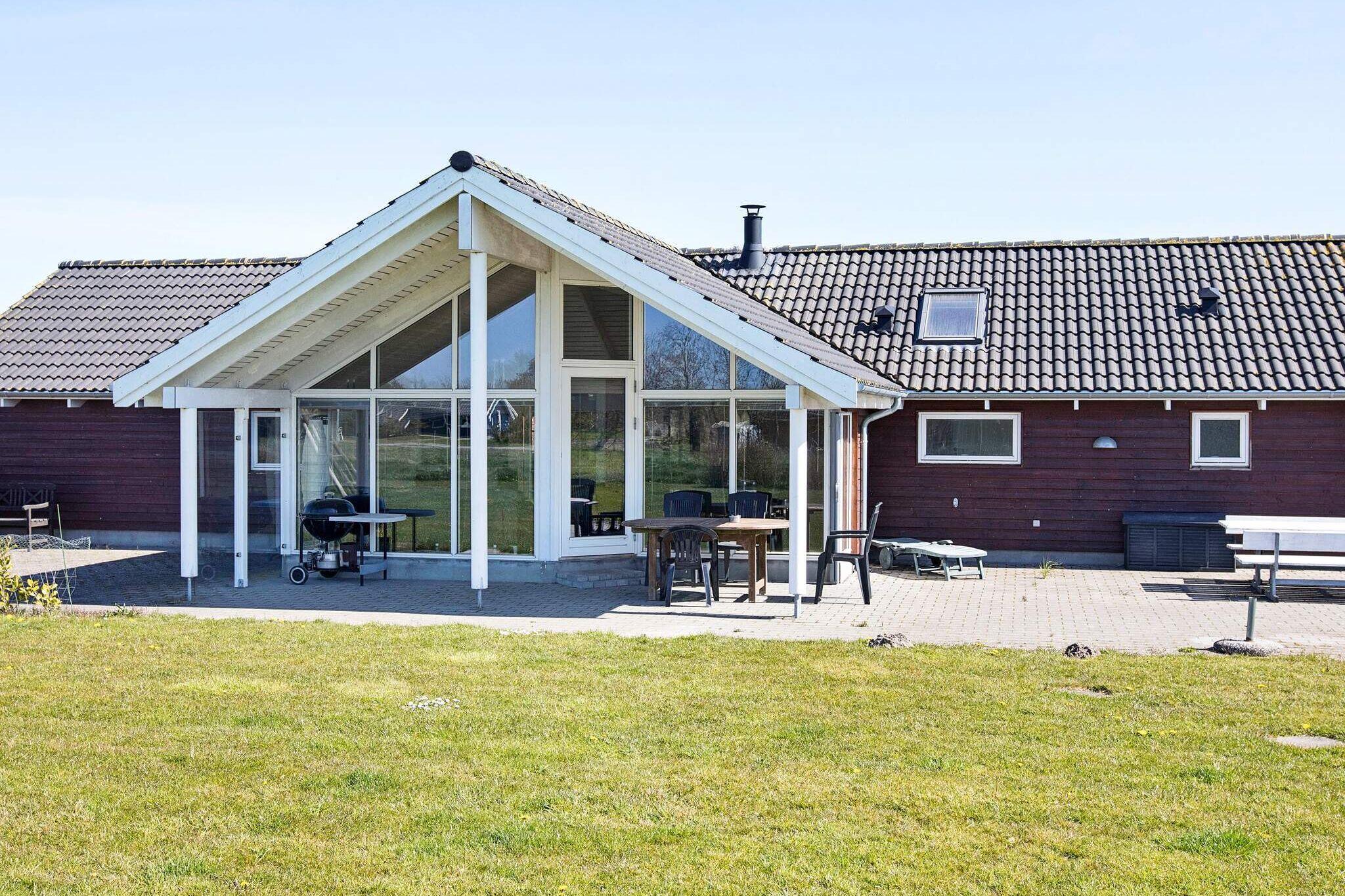 Sommerhus til 12 personer ved Idestrup