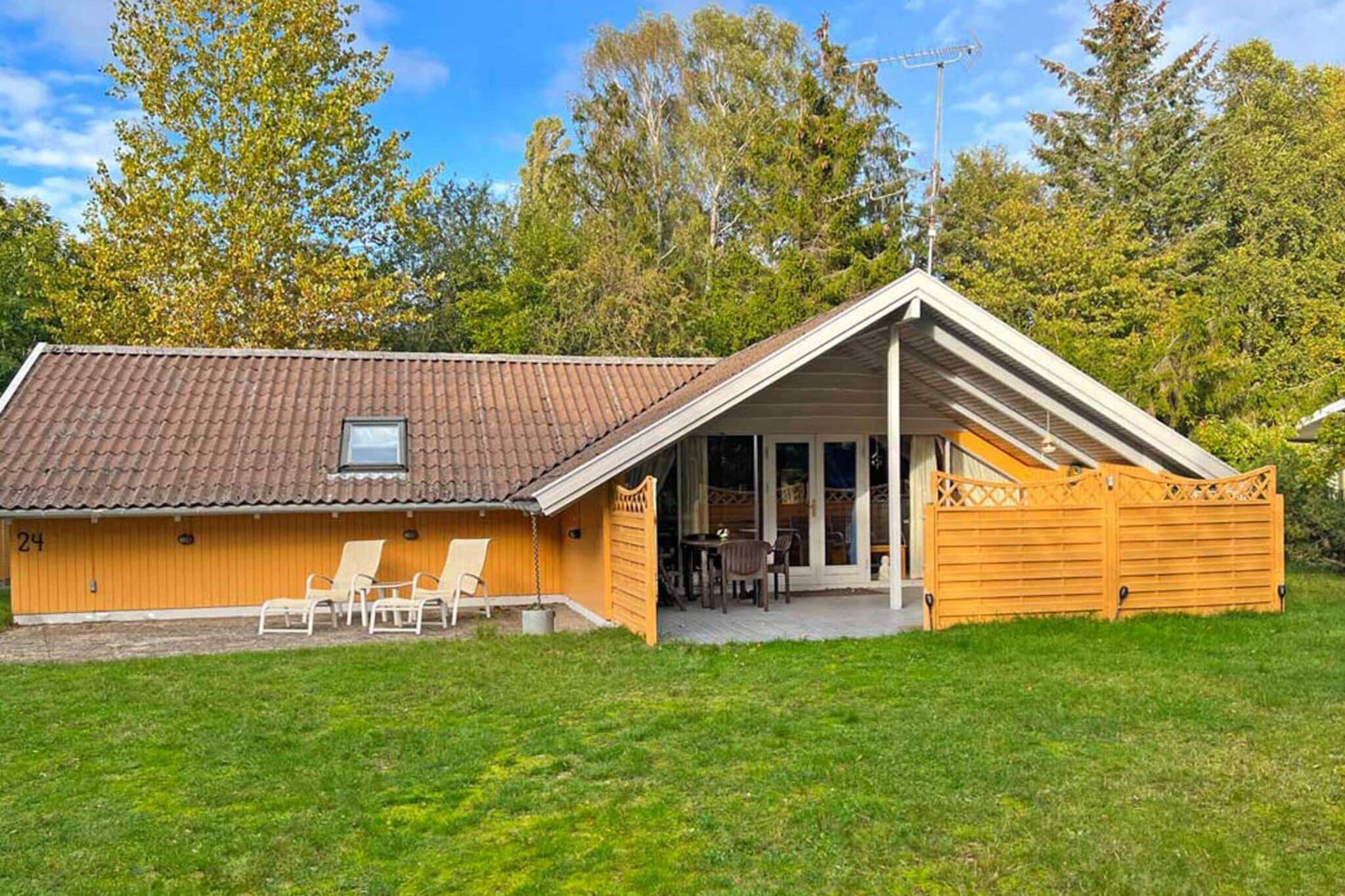 Sommerhus til 6 personer ved Åkirkeby