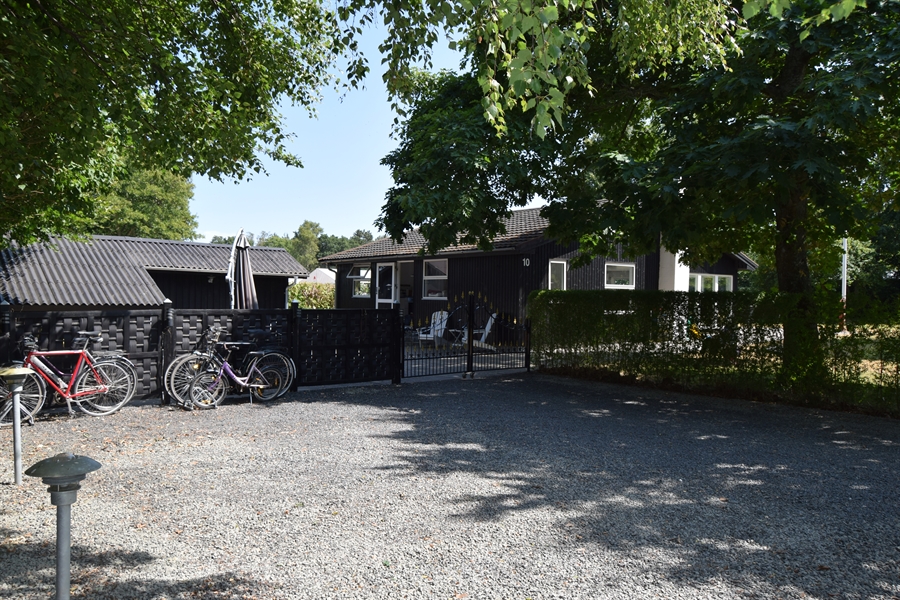 Sommerhus til 9 personer ved Fjellerup Strand